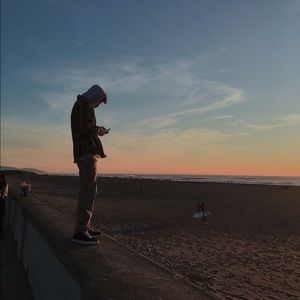 Meet your Posher, Logan